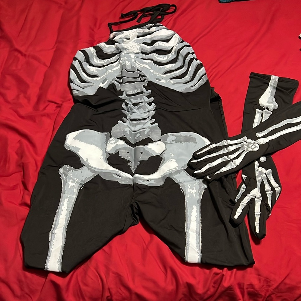 Skeleton Chick Custom - image 1